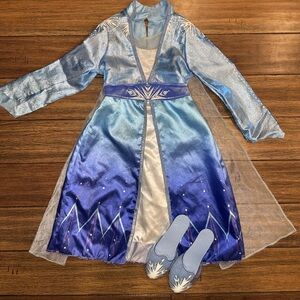 Disney Frozen Elsa costume with shoes 4T